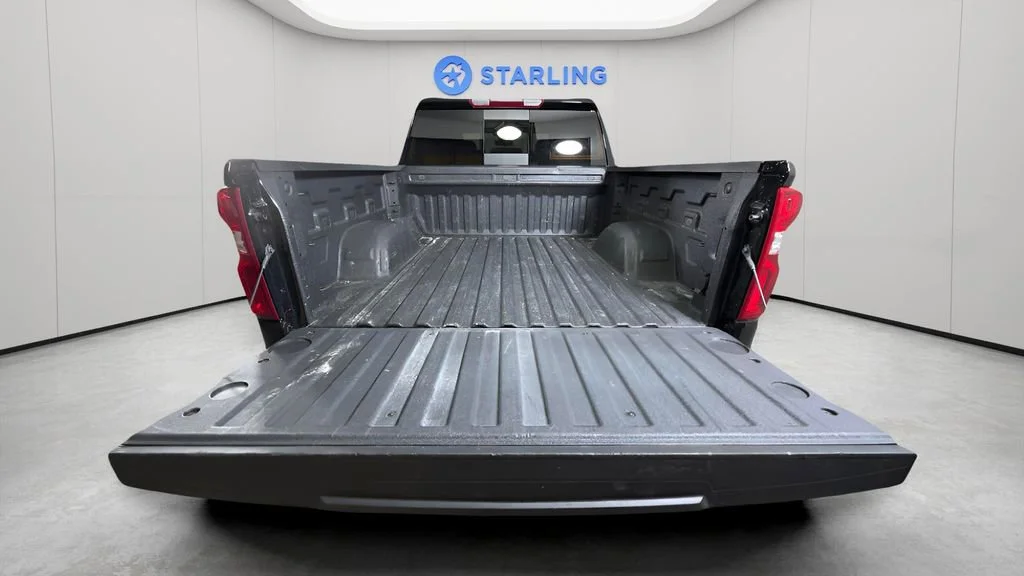 Used 2025 Black Chevrolet RST image 30