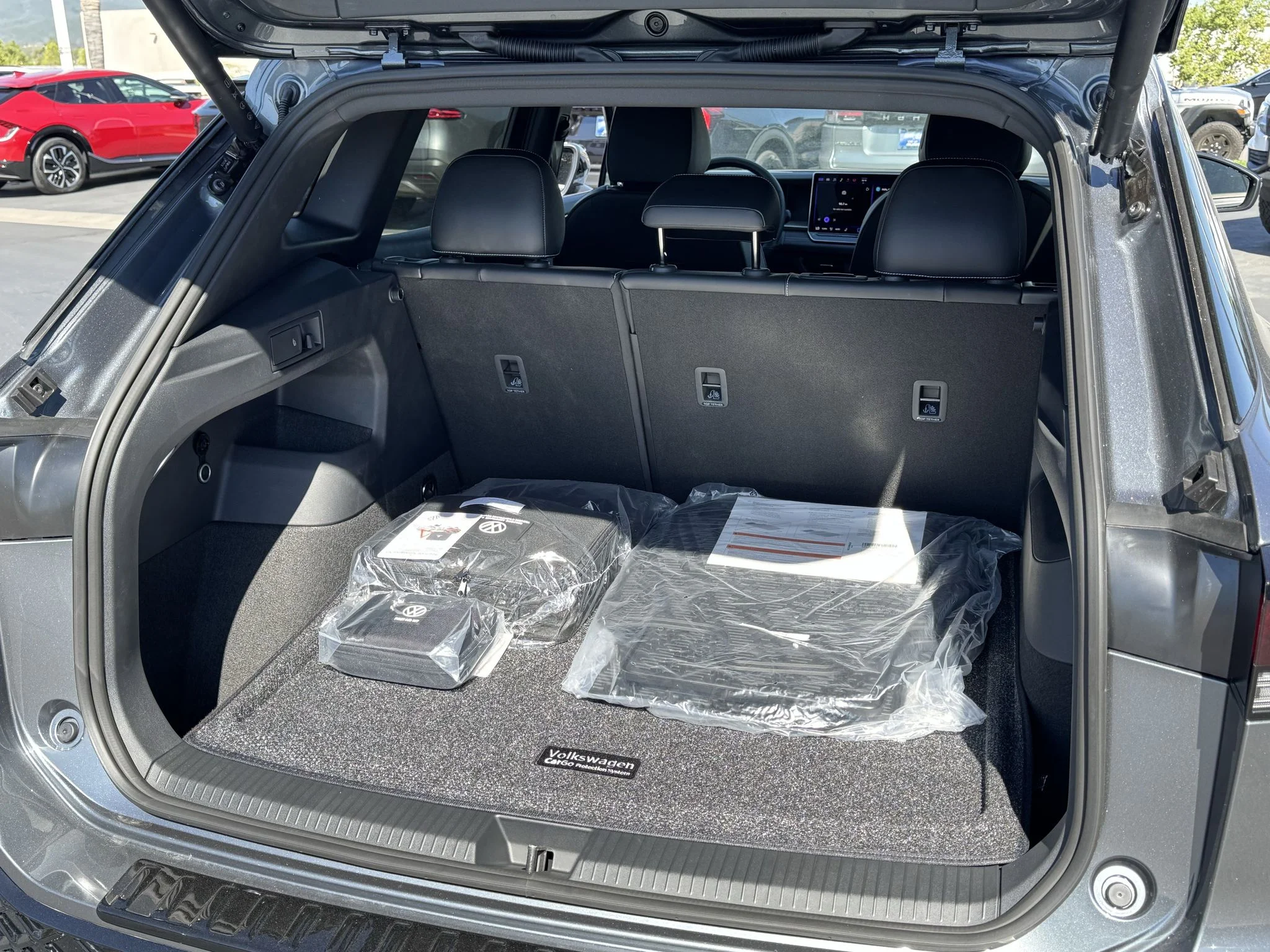 New 2026 Platinum Gray Metallic Volkswagen SE R-Line Black image 34