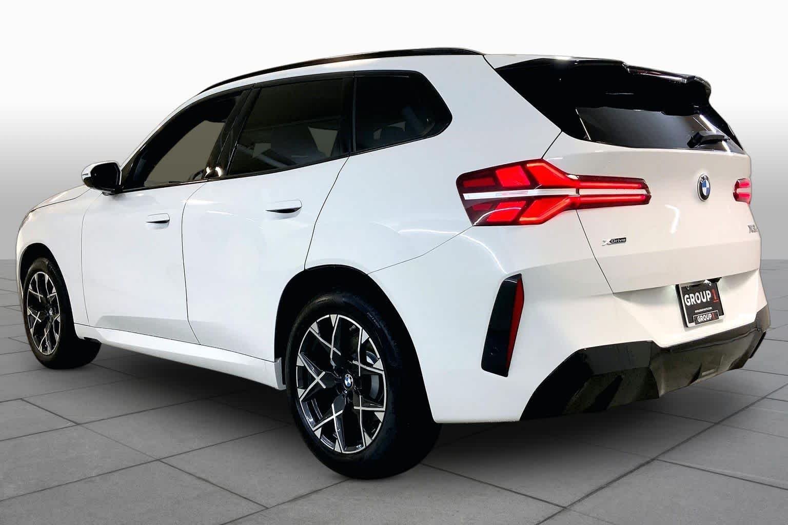 New 2026 Alpine White BMW 30 xDrive image 12
