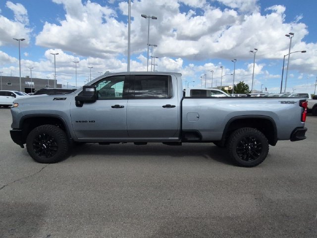 2026 Chevrolet Silverado 3500HD LTZ - Photo 7