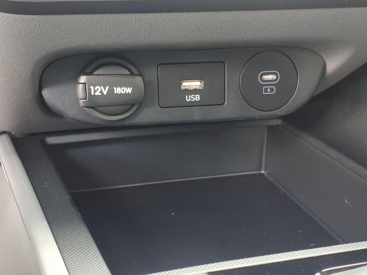 New 2026 Amazon Gray Hyundai SE image 21
