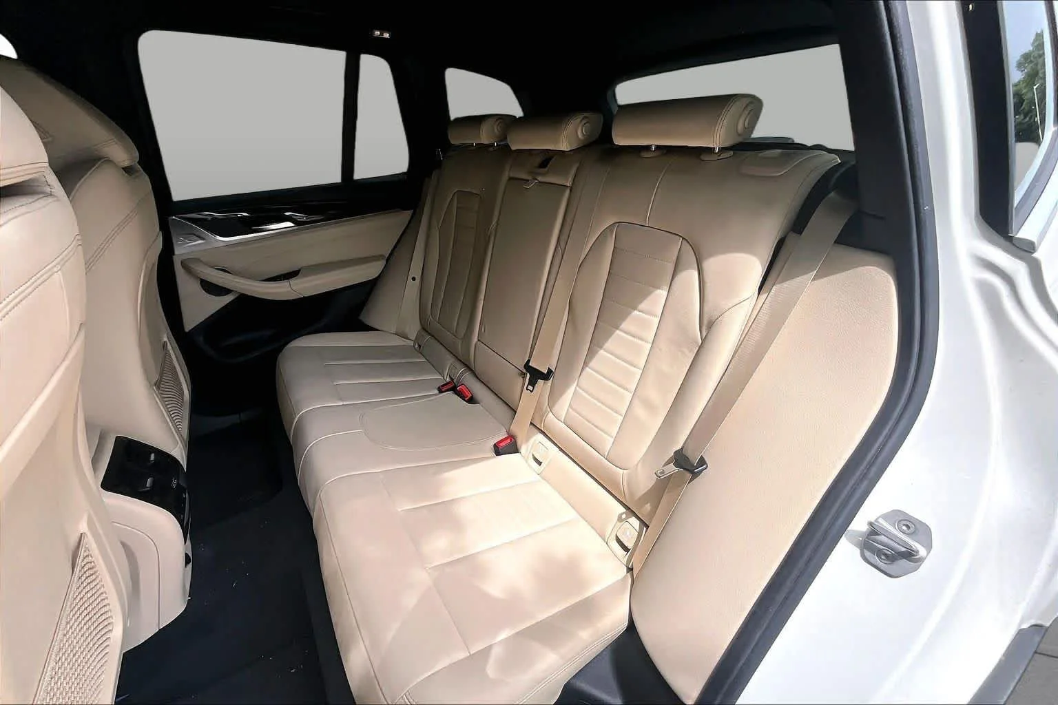 Used 2018 WHITE BMW xDrive30i image 20