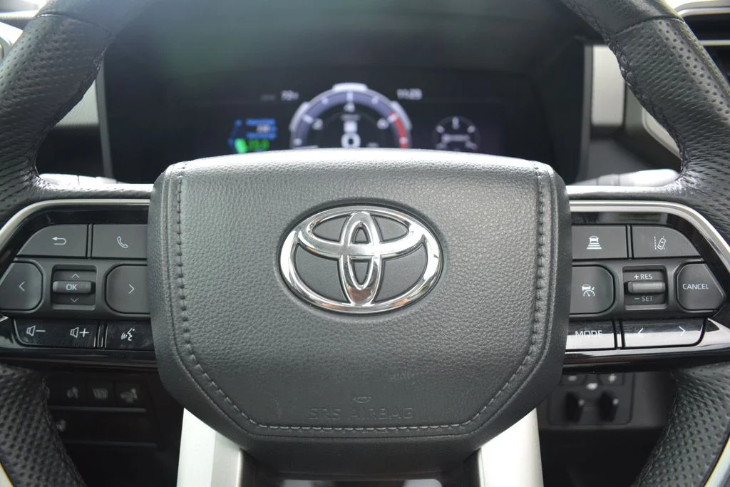 2024 Toyota Tundra Limited - Photo 11