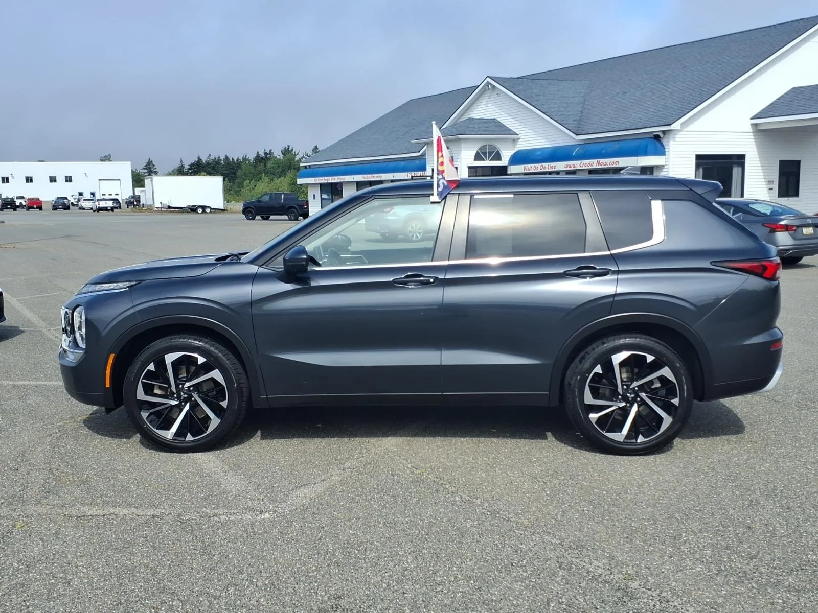 Used 2024 Graphite Gray Mitsubishi SE image 7