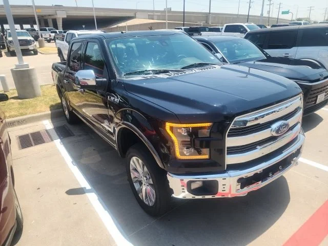 Used 2016 Black Ford XLT image 2