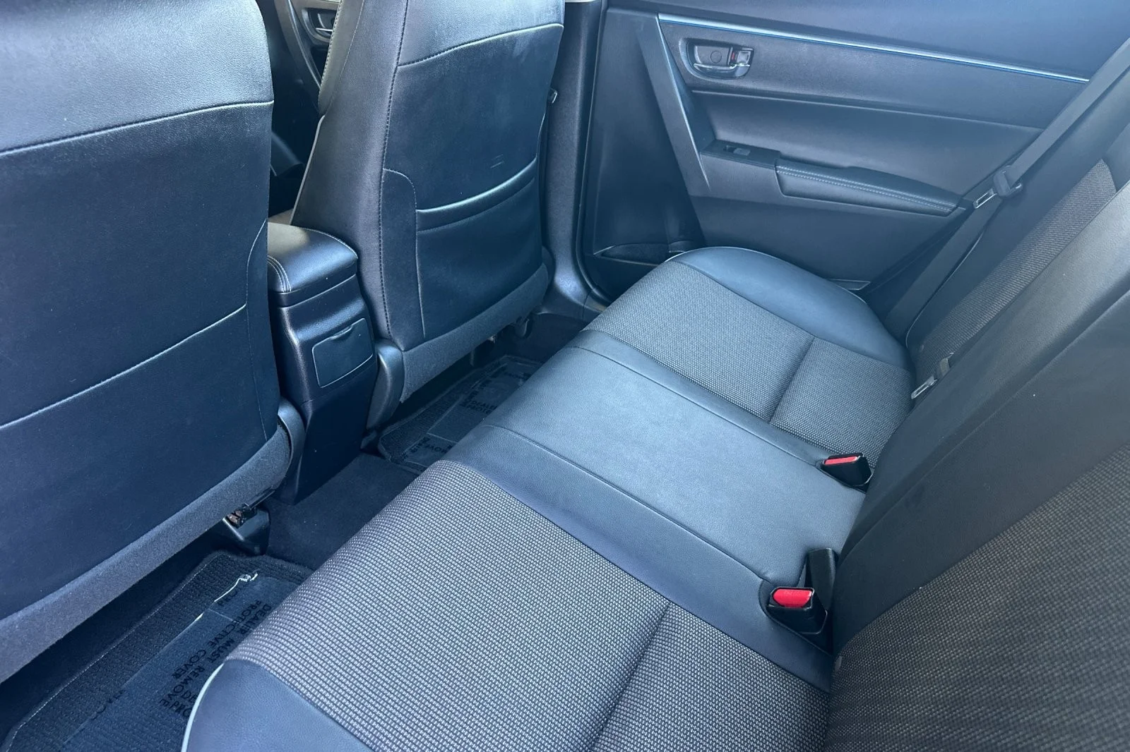 Used 2014 CLASSIC SILVER Toyota S Plus image 11