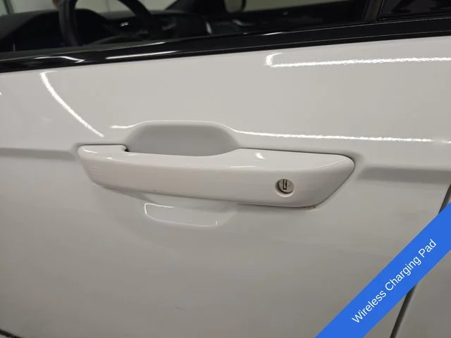 Used 2022 Bright White Clearcoat Jeep Altitude image 20
