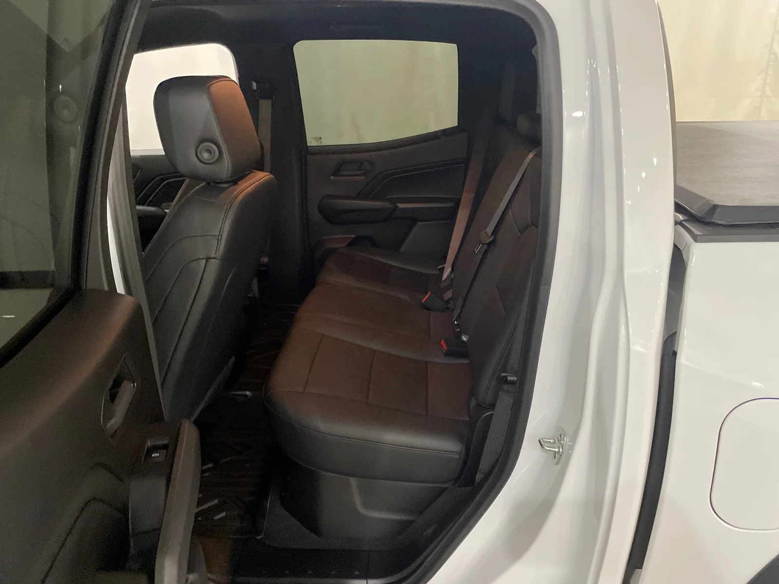 Used 2026 Summit White Chevrolet 4WD Trail Boss image 27