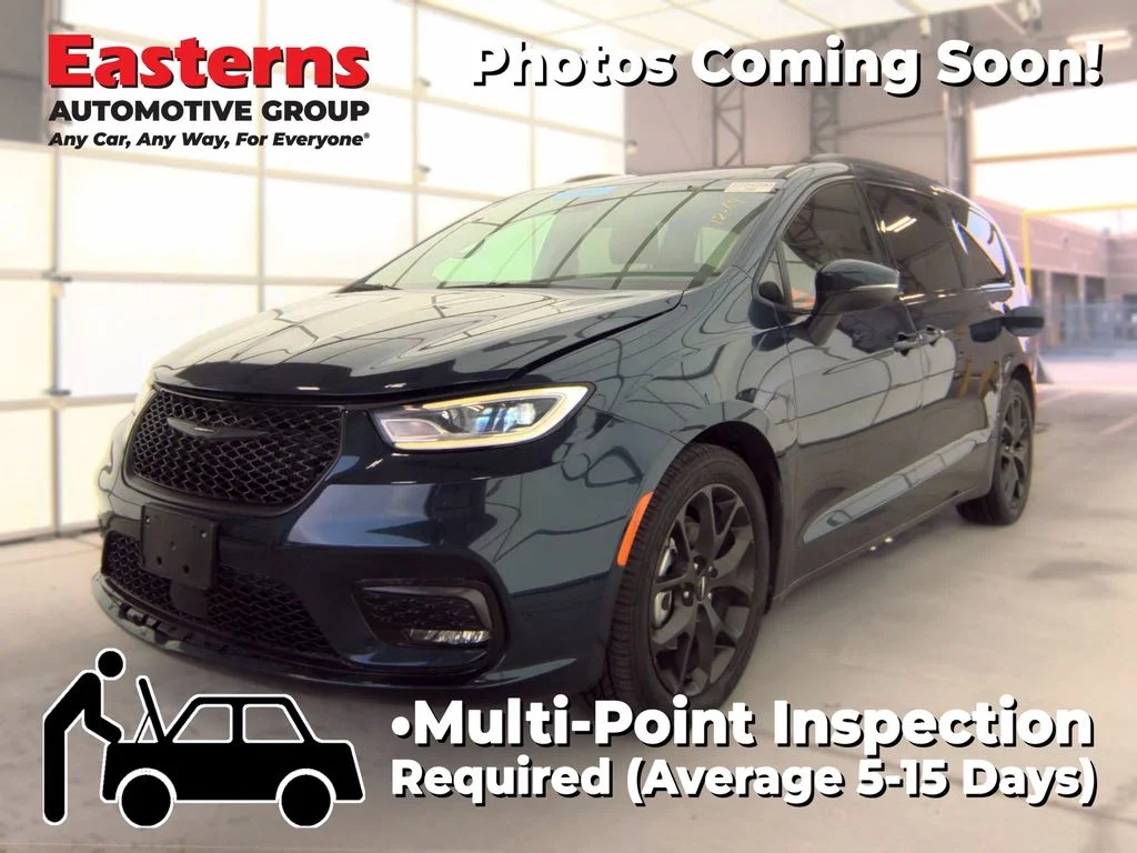 Used 2023 Blue Chrysler Touring L image 1