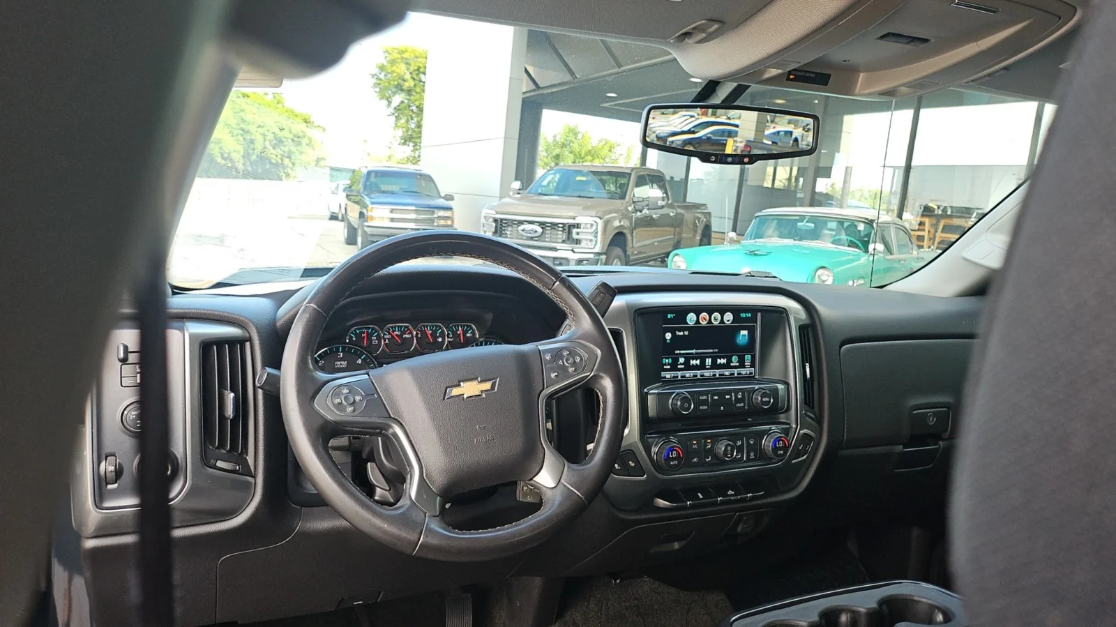 Used 2017 Graphite Metallic Chevrolet LT 4WD image 14