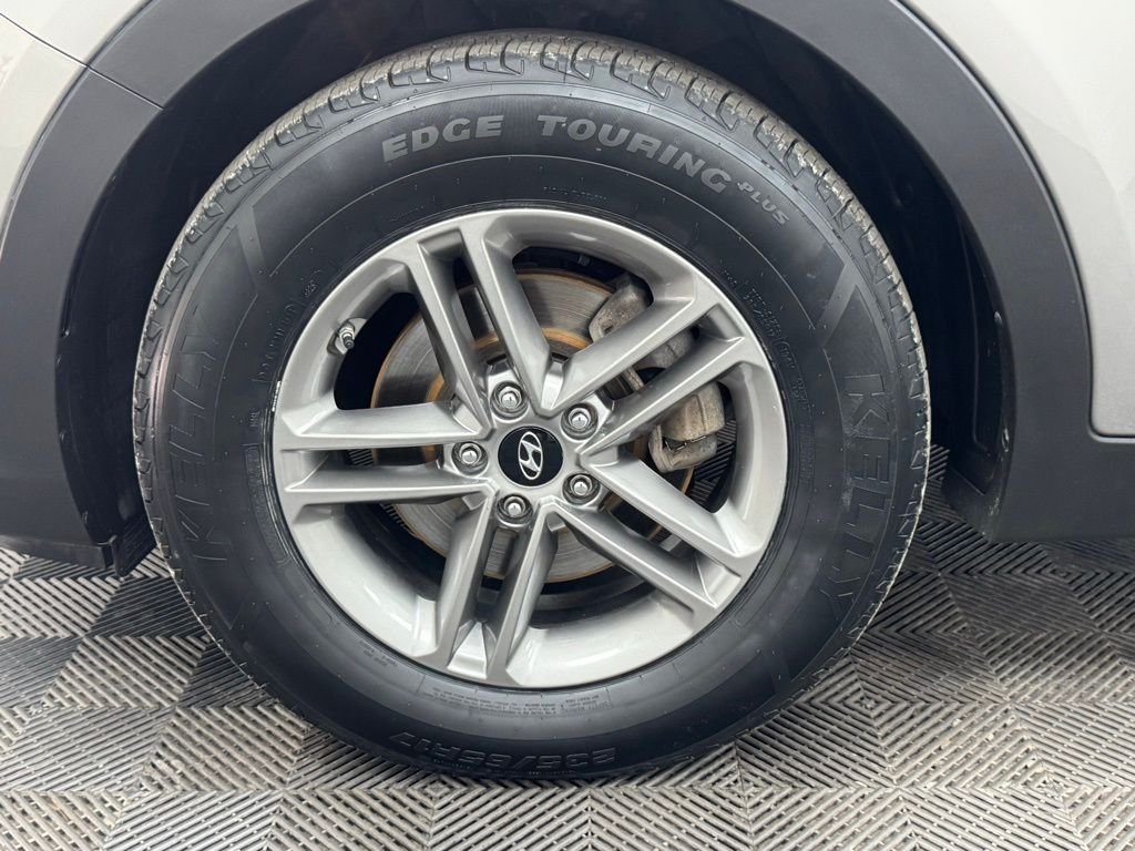 Used 2018 Mineral Gray Hyundai 2.4 Base image 12