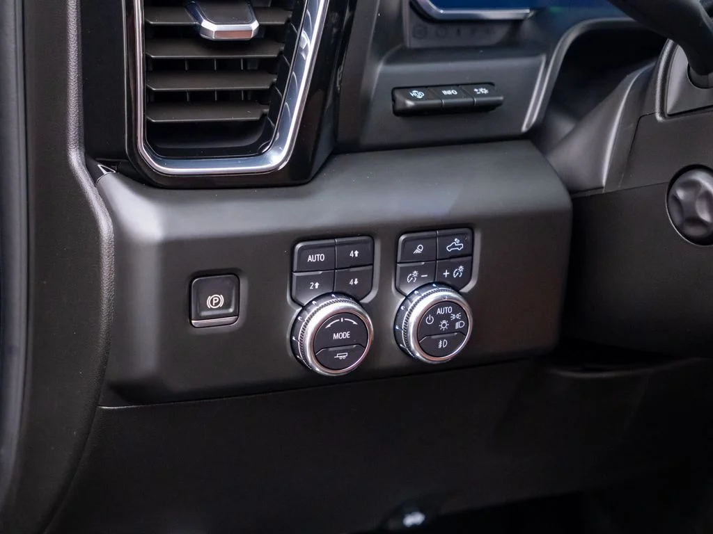 Used 2025 Black GMC Denali Ultimate image 22