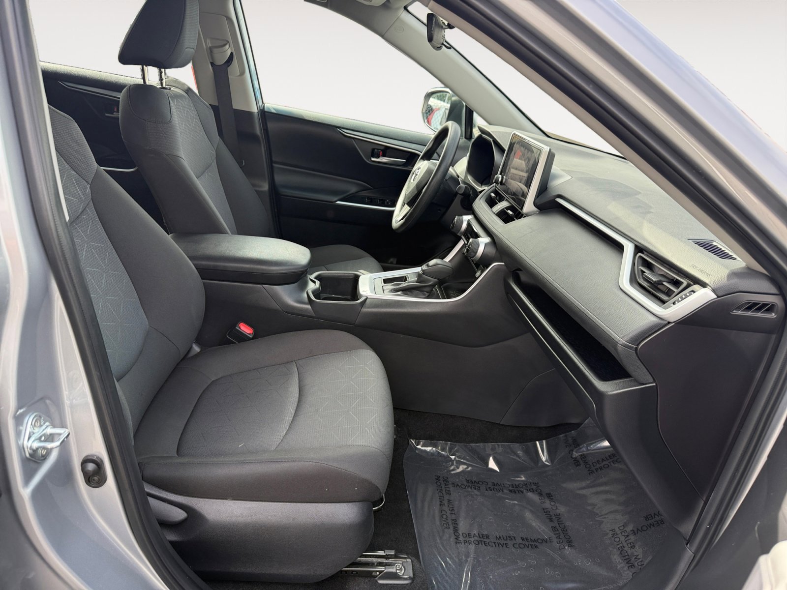Used 2025 Silver Sky Metallic Toyota XLE image 19