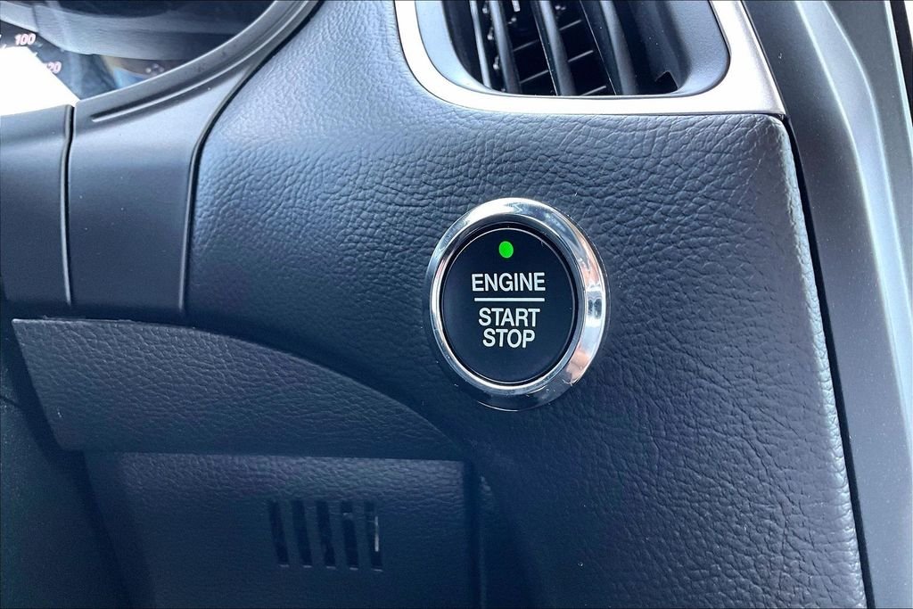 Used 2024 Silver Metallic Ford SEL image 21