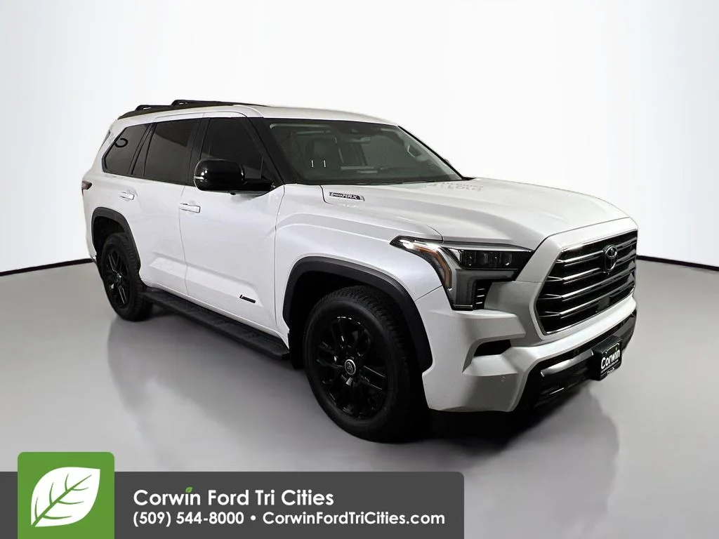 Used 2024 Wind Chill Pearl Toyota Limited image 1