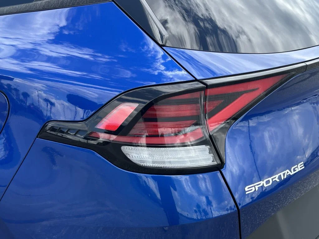 Used 2023 Blue Kia X-Pro Prestige image 14