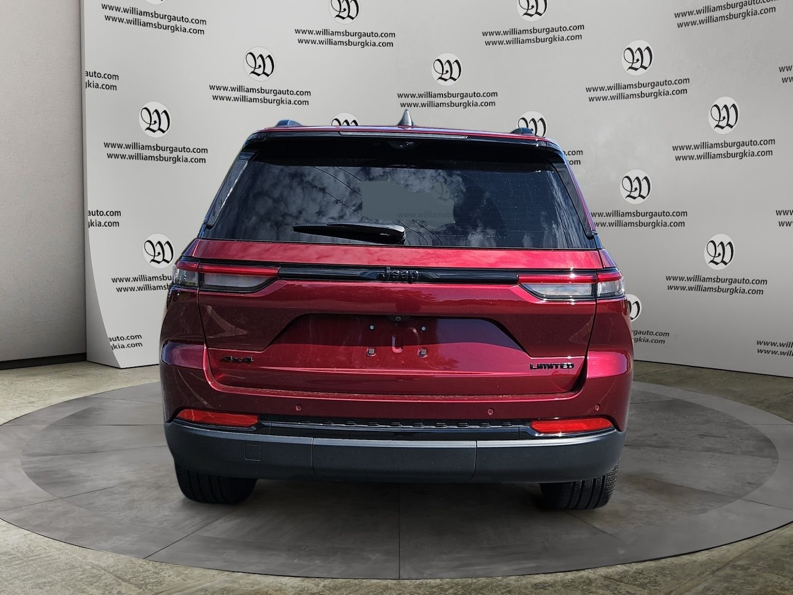 Used 2025 Red Jeep Limited image 4