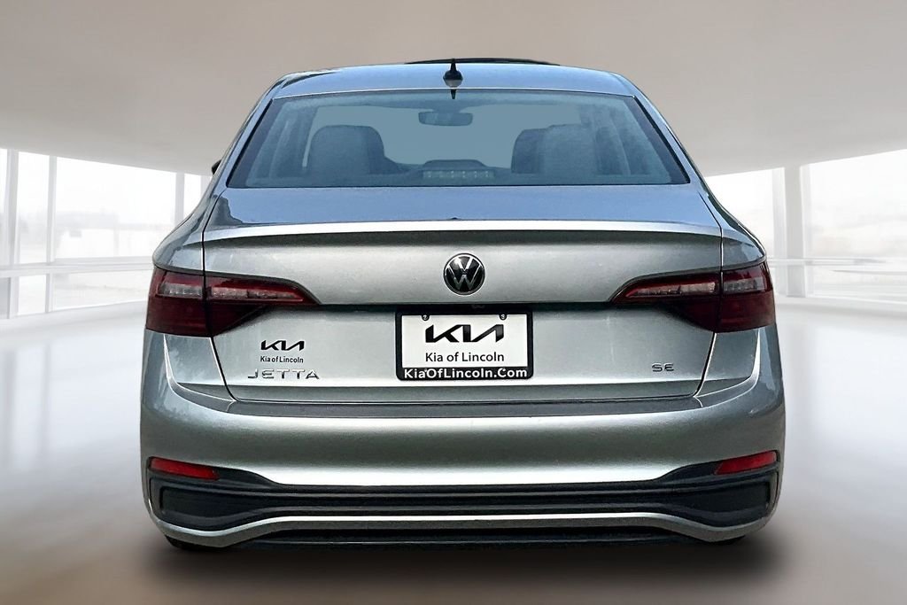 Used 2024 Silver Volkswagen 1.5T SE image 5
