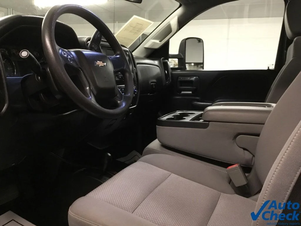 Used 2018 White Chevrolet Work Truck image 26