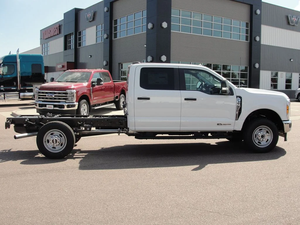 New 2026 White Ford XL image 6