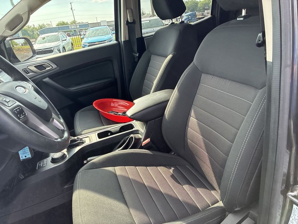 Used 2019 Gray Ford XLT image 11