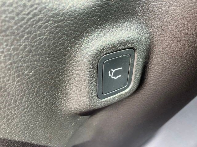 New 2026 Fathom Blue Pearl-Coat Exterior Paint Jeep Limited Altitude image 24