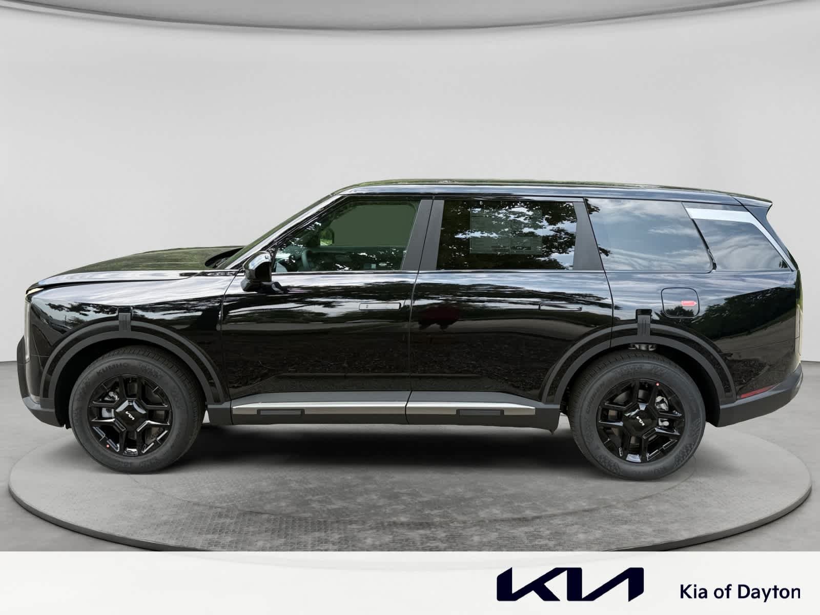 New 2027 Ebony Black Kia LX image 8