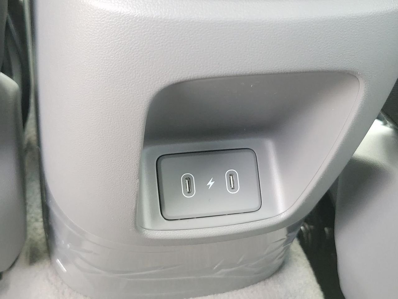 New 2026 Amazon Gray Hyundai SE image 10