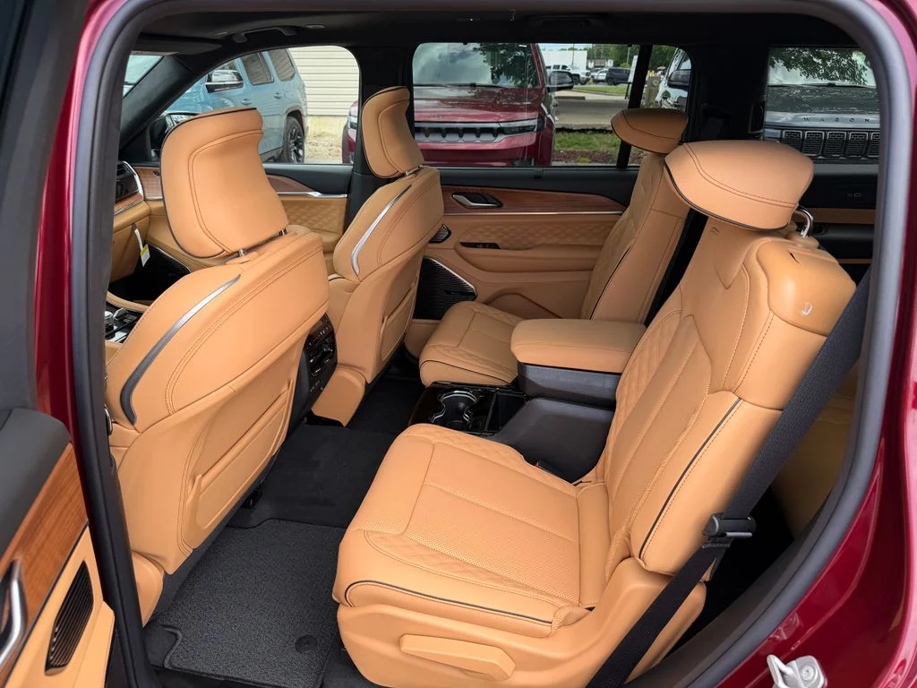 New 2026 Red Jeep Summit image 30