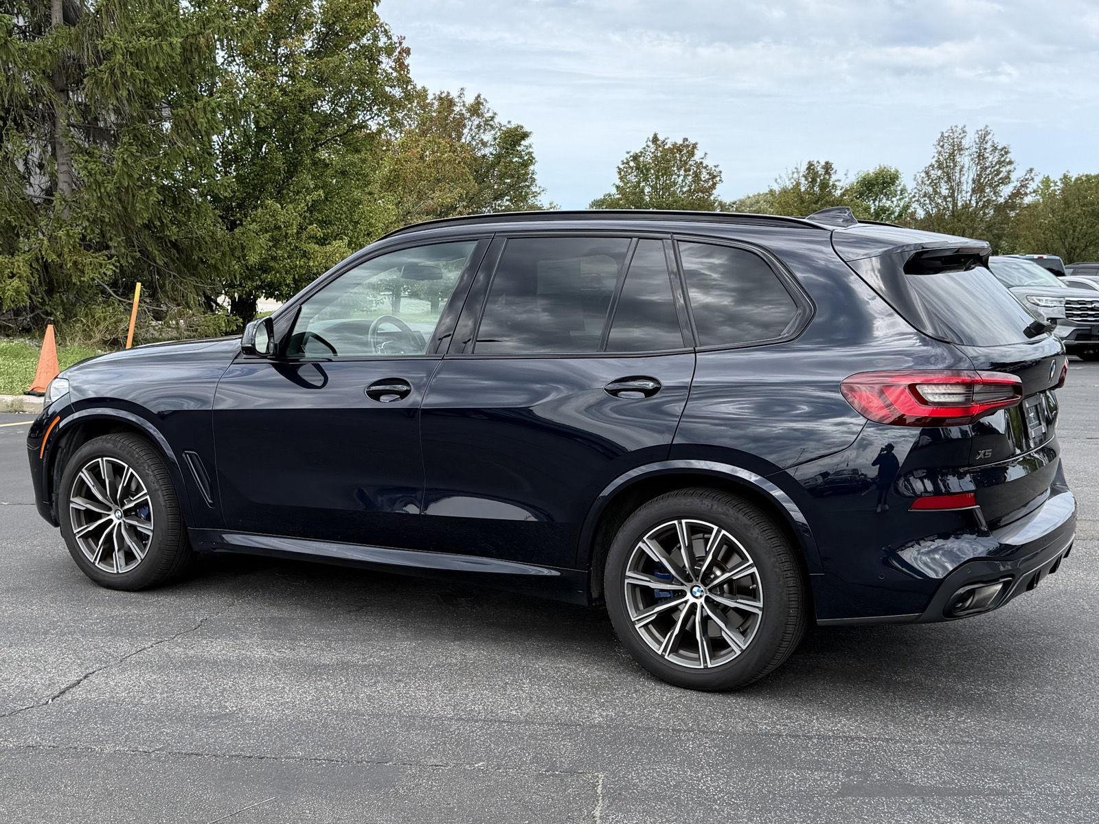 Used 2022 Carbon Black Metallic BMW M50i image 5