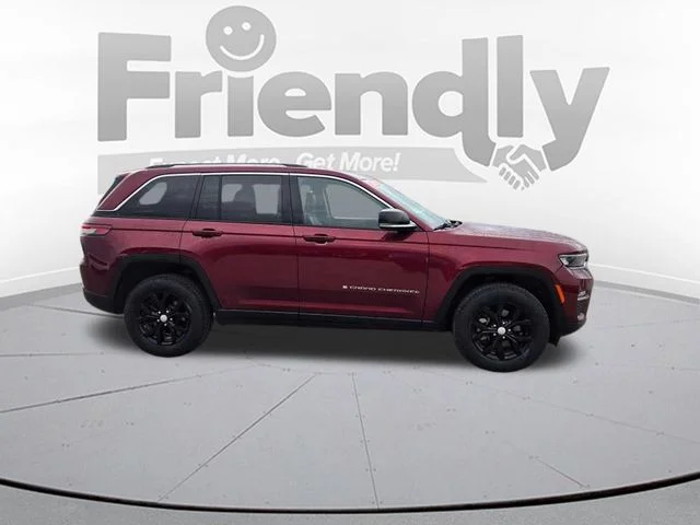 Used 2023 Red Jeep Limited image 7