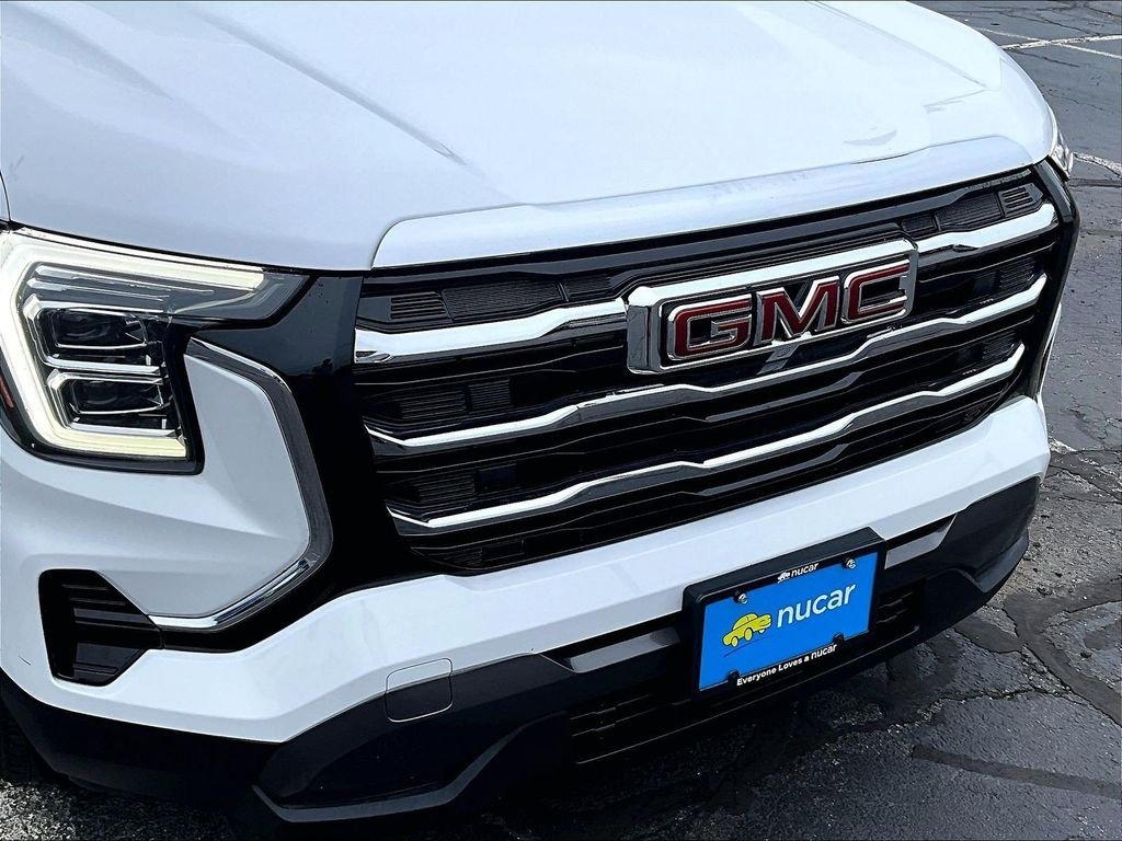 Used 2026 White GMC Elevation image 32