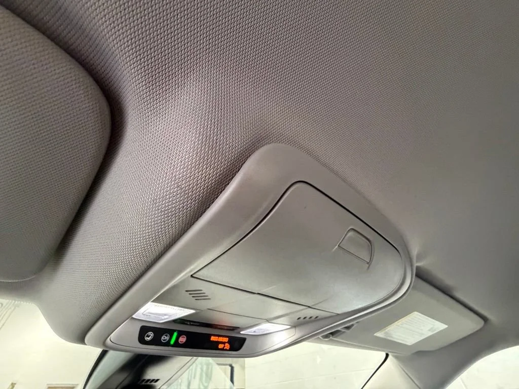 Used 2025 Summit White Chevrolet 2LT image 20