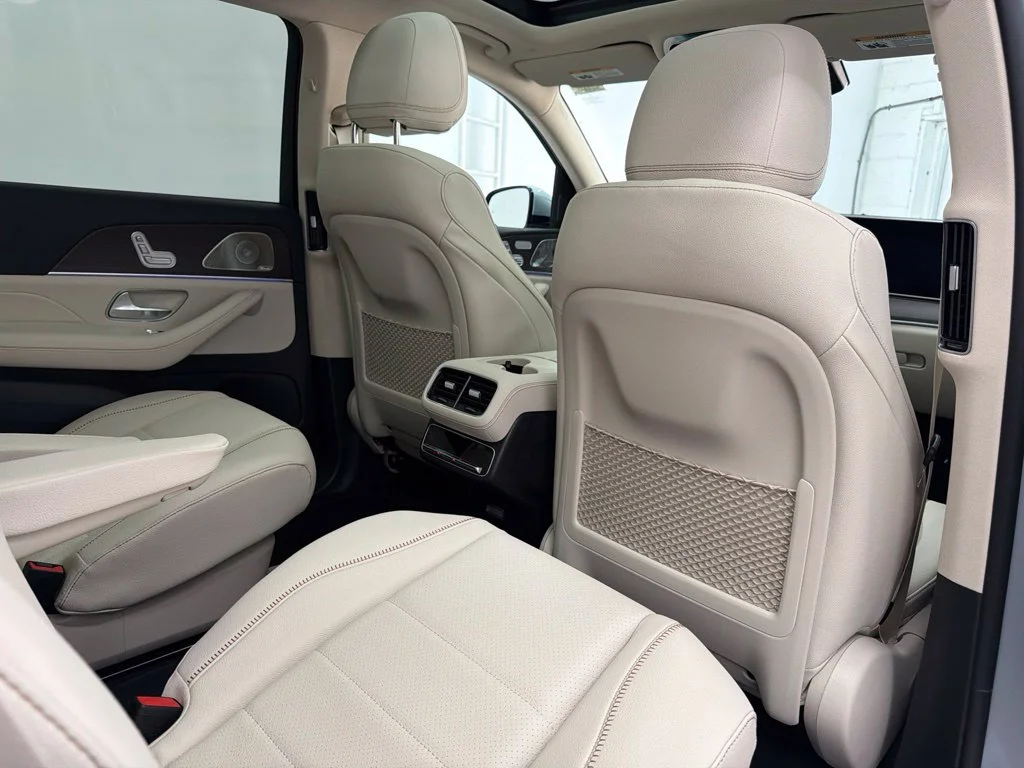 New 2027 Silver Mercedes-Benz GLS 450 image 30