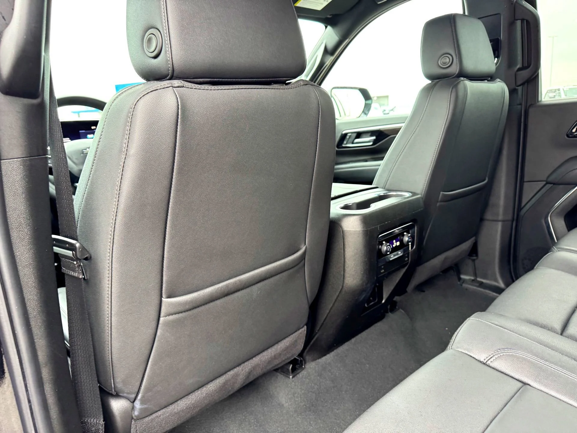 Used 2025 Black Chevrolet Z71 image 20