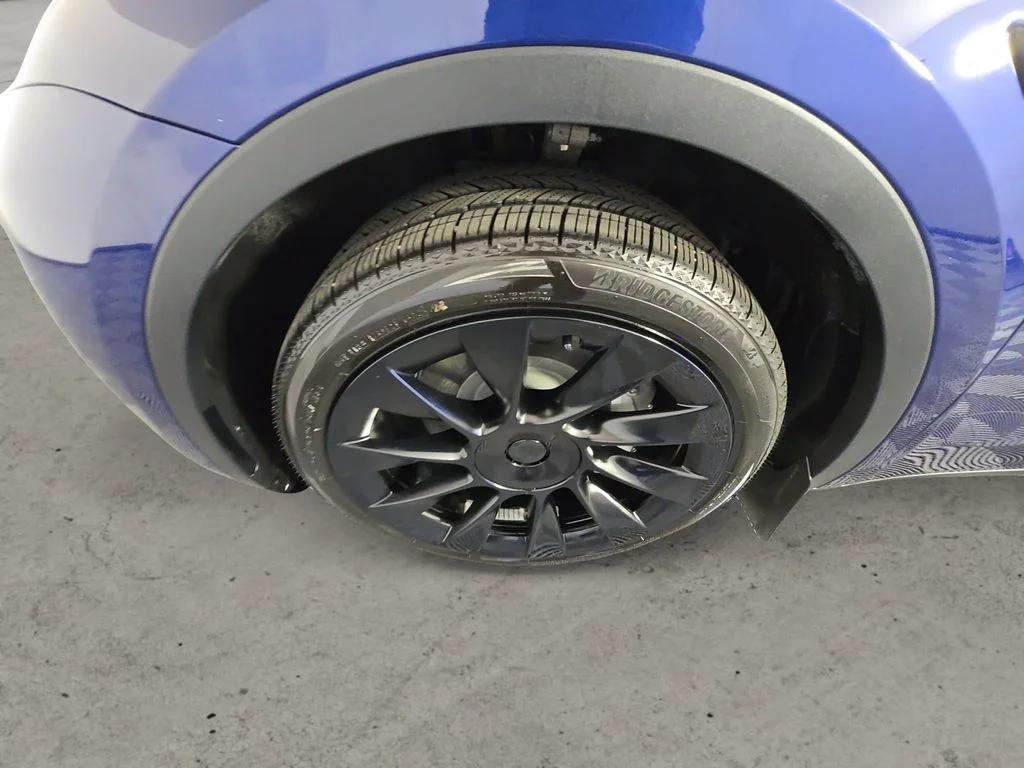 Used 2023 Blue Tesla Long Range image 14