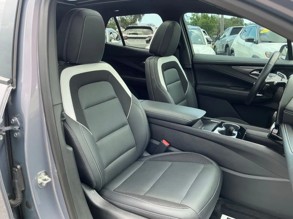 Used 2024 Gray Chevrolet LT image 26