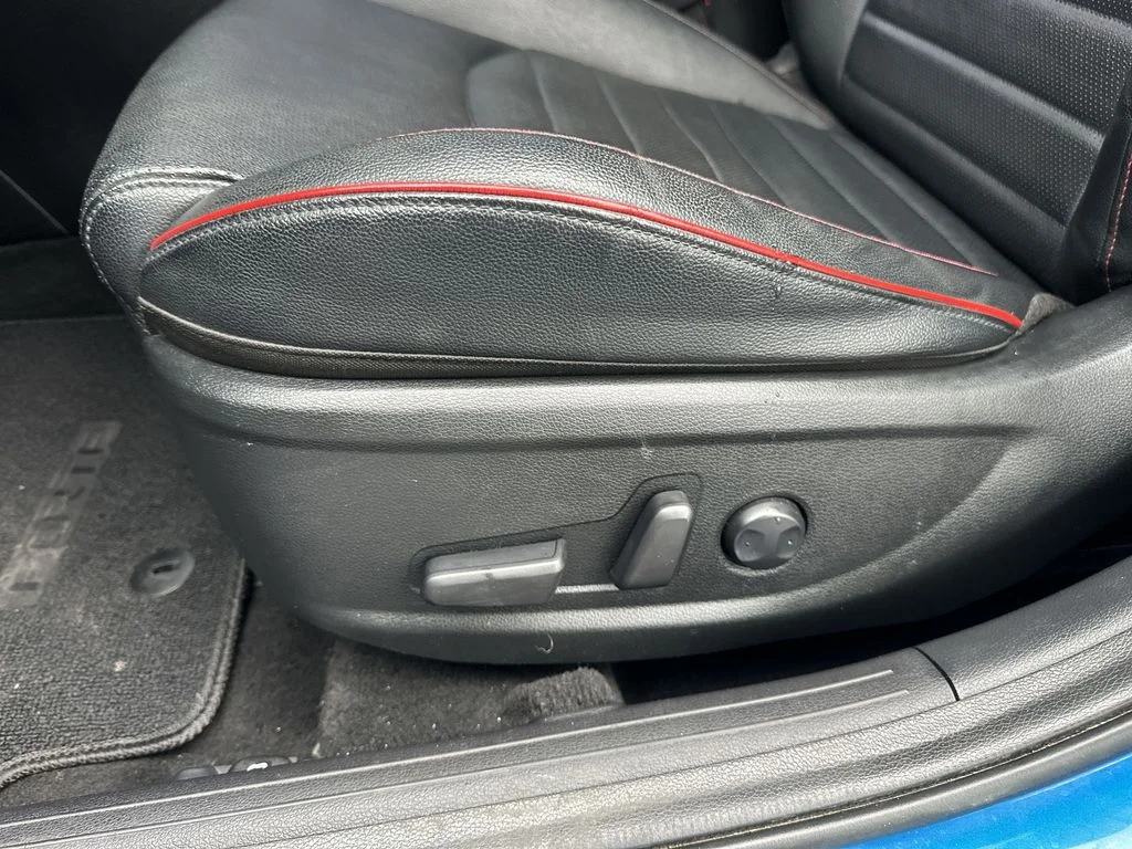 Used 2022 Blue Kia GT image 12