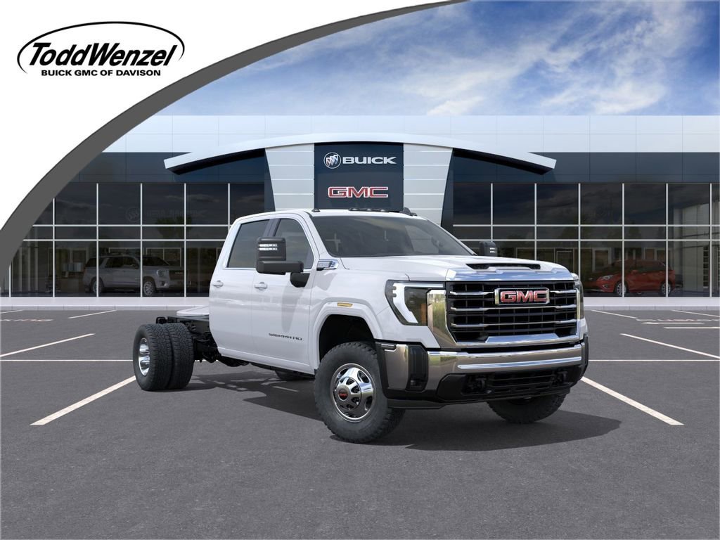 New 2026 Summit White GMC SLE image 1