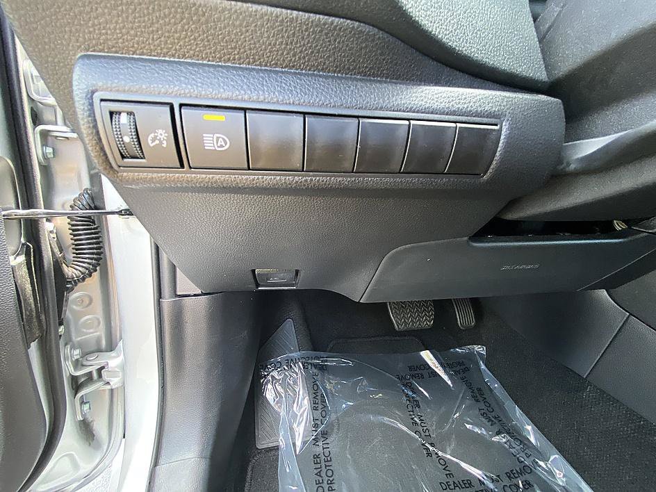 Used 2025 Classic Silver Metallic Toyota SE image 21