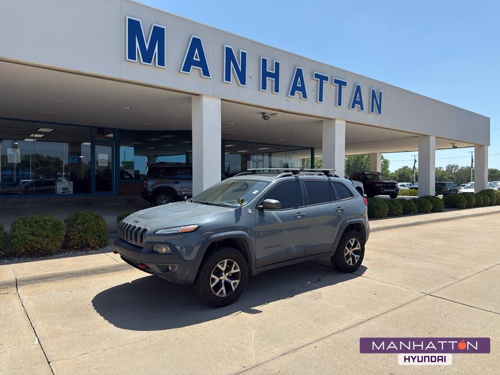 Used 2014 Anvil Clear Coat Jeep Trailhawk image 1