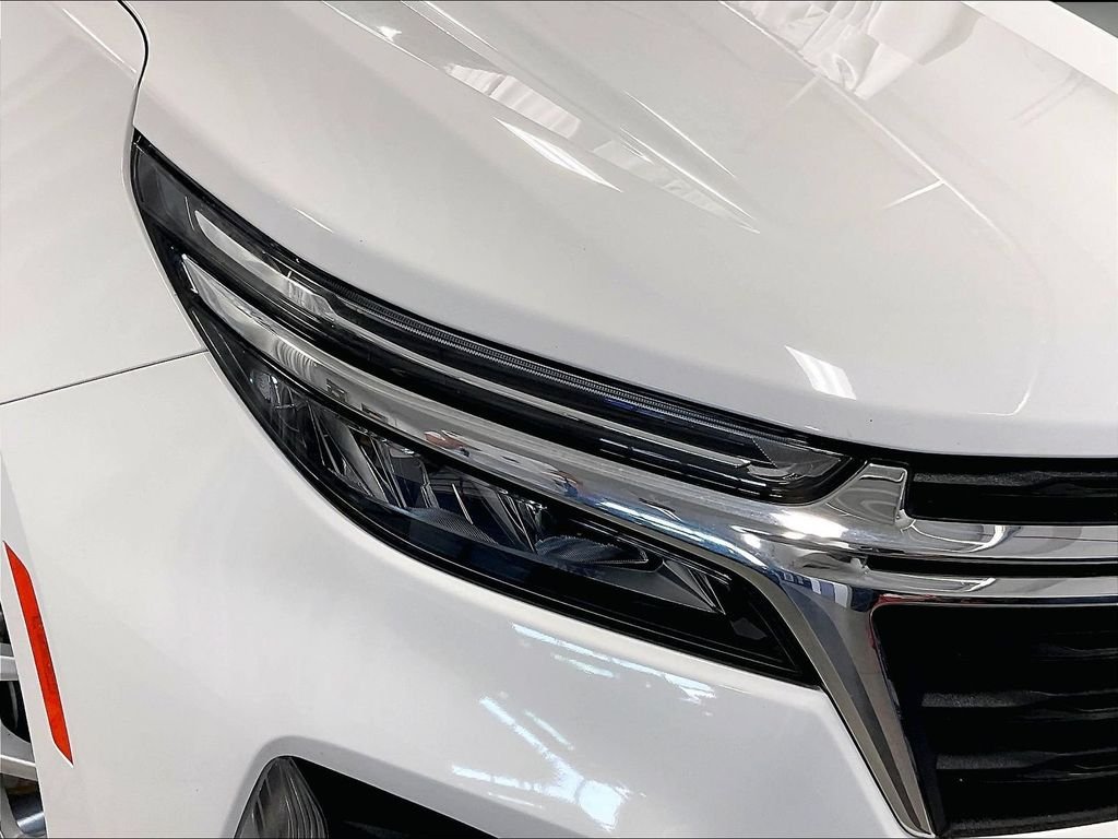 Used 2024 White Chevrolet LT image 31