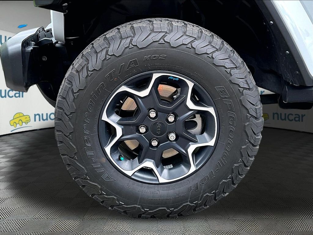 Used 2023 White Jeep Rubicon 4xe image 27