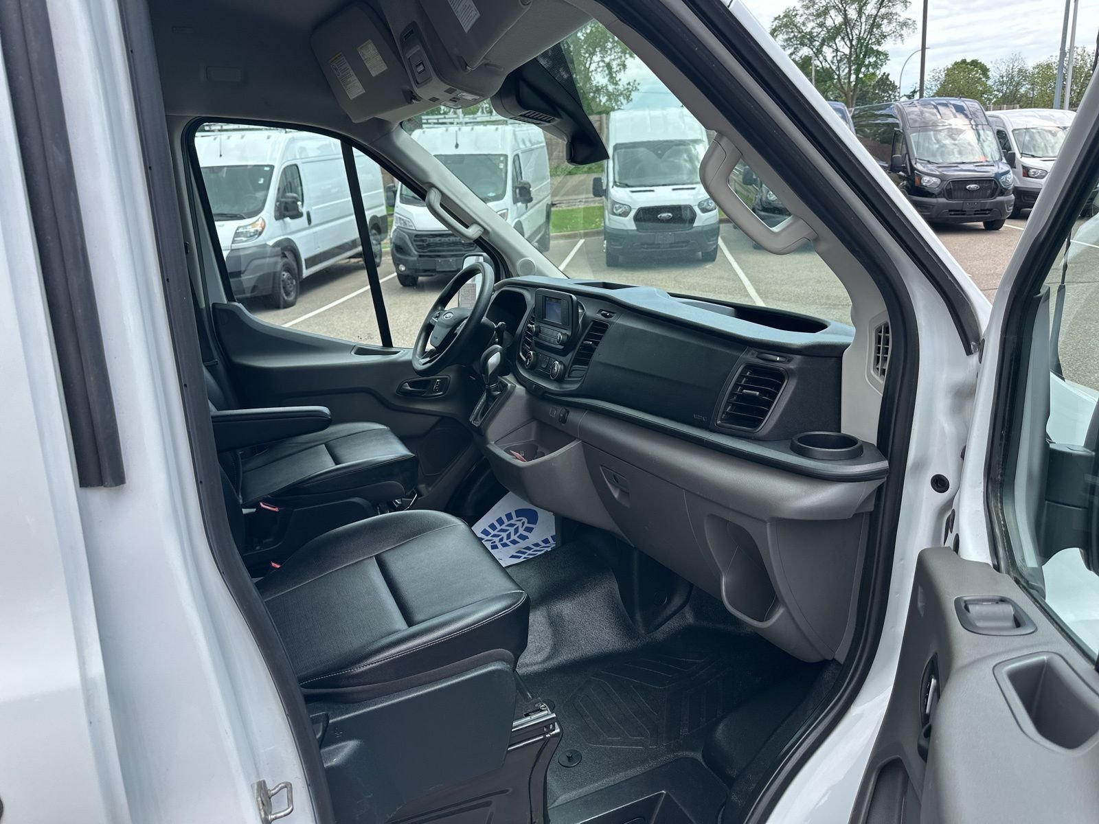 Used 2023 White Ford Base image 15