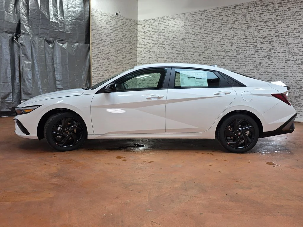 New 2026 Serenity White Hyundai SEL Sport image 4