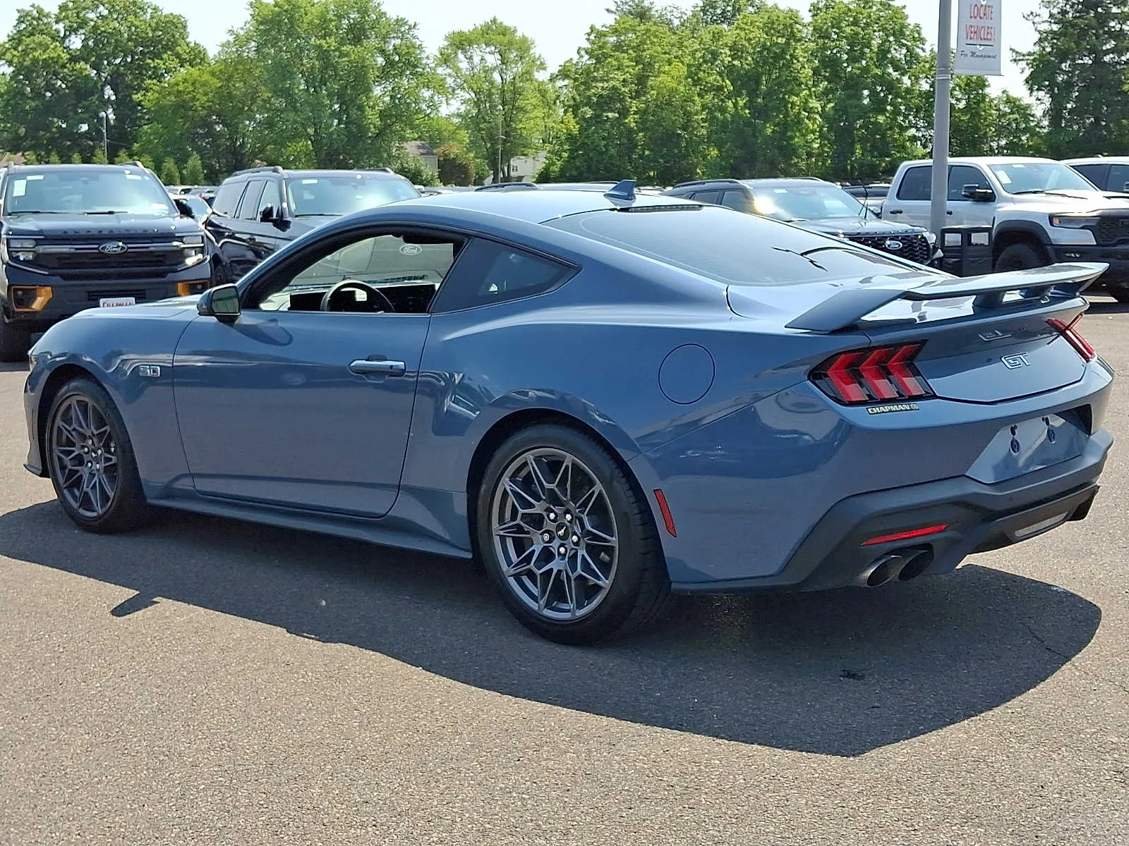 Used 2025 Vapor Blue Ford GT image 4