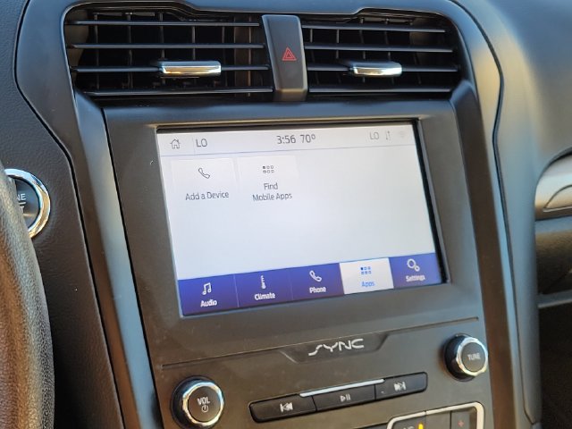 Used 2020 Black Metallic Ford SE image 21