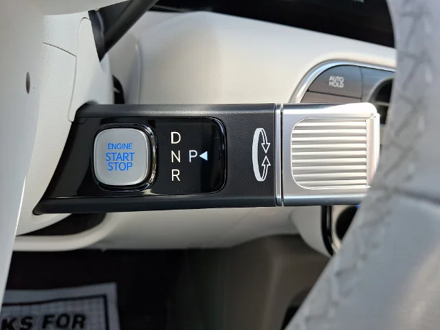 New 2027 White Hyundai SEL image 10