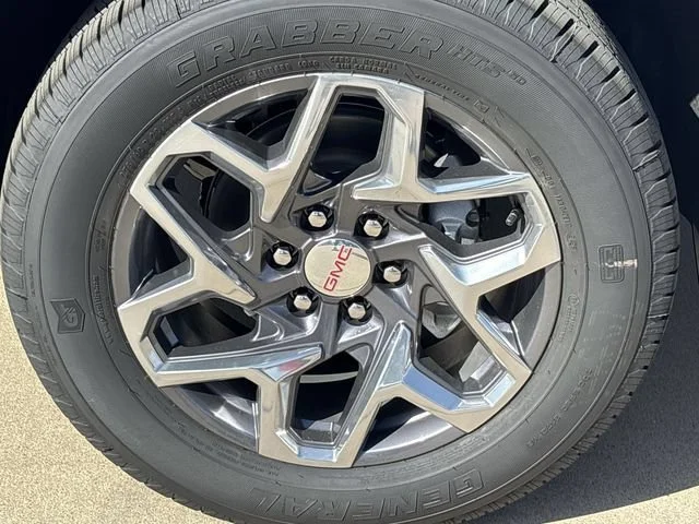 2026 GMC Sierra 1500 SLT - Photo 10