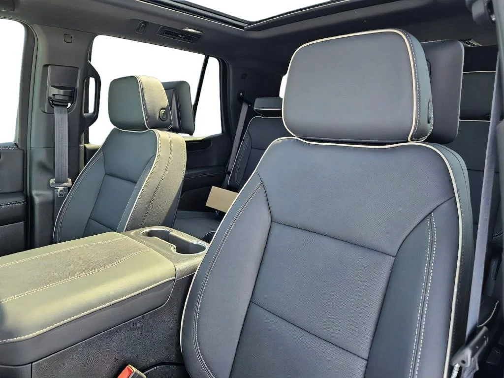 New 2026 Summit White GMC Elevation image 16